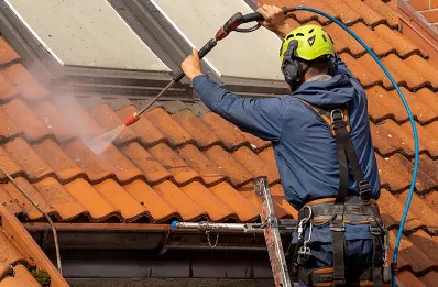 Démoussage et hydrofuge de toiture à Burey